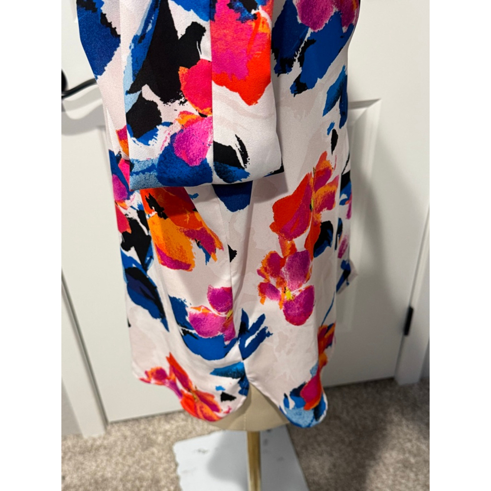 Women's Vince Camuto Blouse M White Multicolor Floral Long Sleeve blouse - Picture 4 of 9